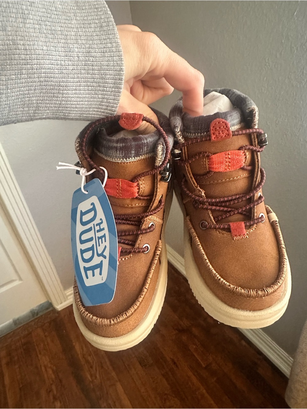 Hey Dude Kids' Brown bungee boots